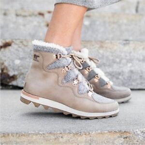 Sorel Boot Sneakchic Faux Alpine Shearling Lined Felt Suede Taupe Women’s 7 Rare
